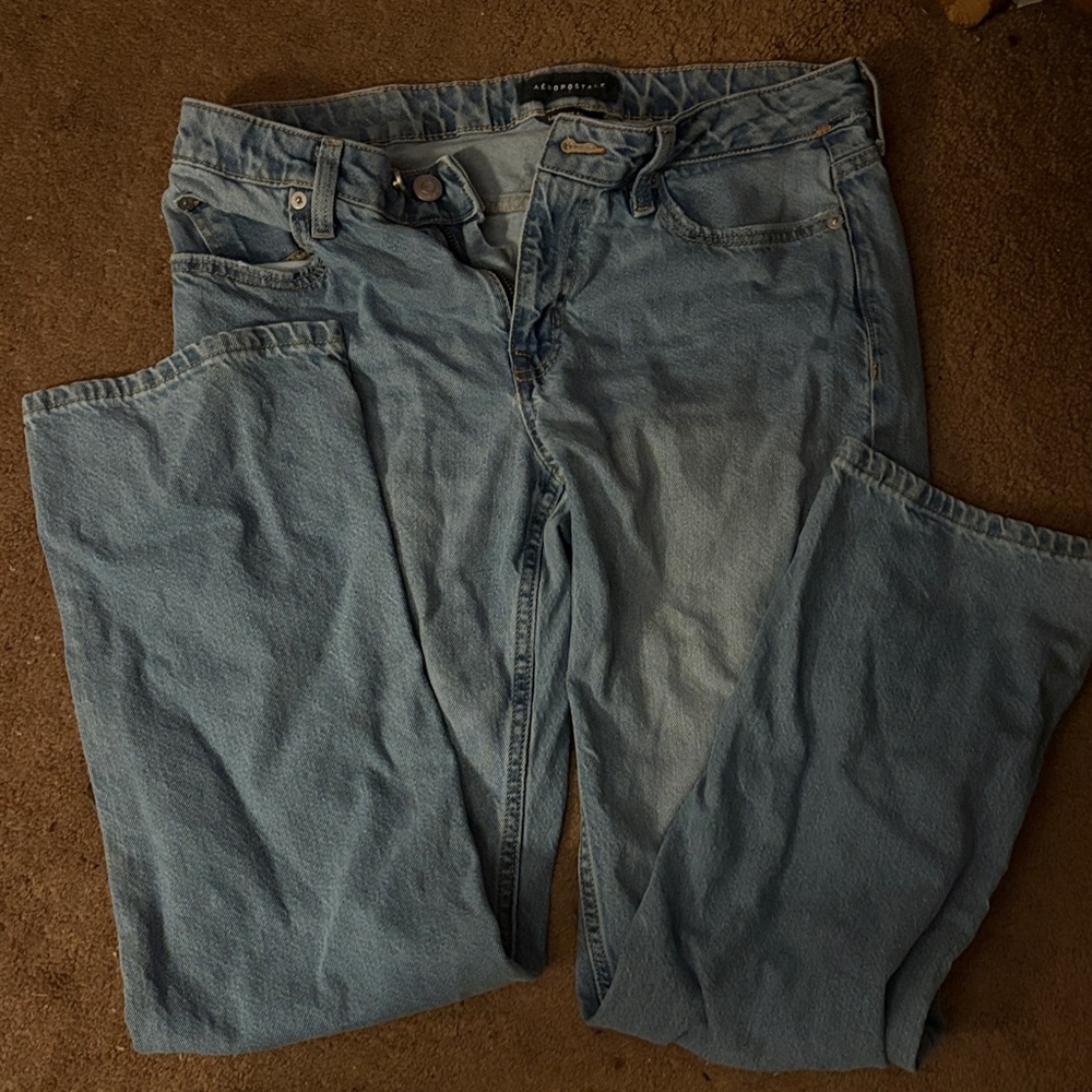 Women's baggy low rise blue jeans